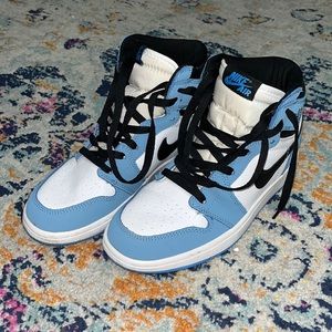 Air Jordan 1 Retro High OG ‘University Blue’ size 8